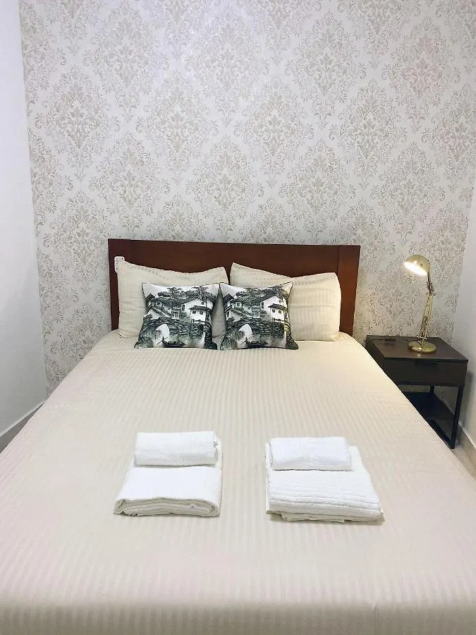 Apartment In The Best Location In Lisbon 0*,